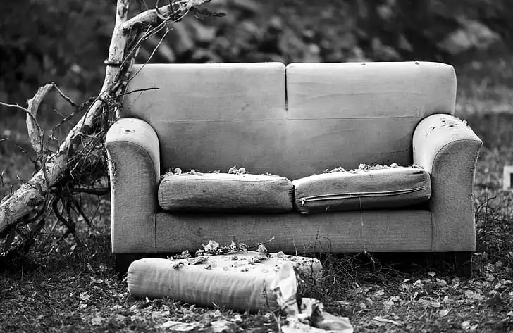 What Is the Cheapest Way To Throw out Furniture in Houston